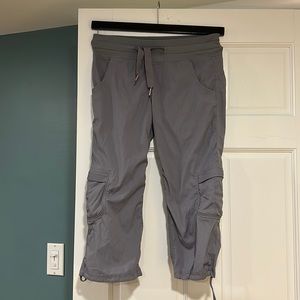 cargo cropped joggers light gray subtle pinstripe